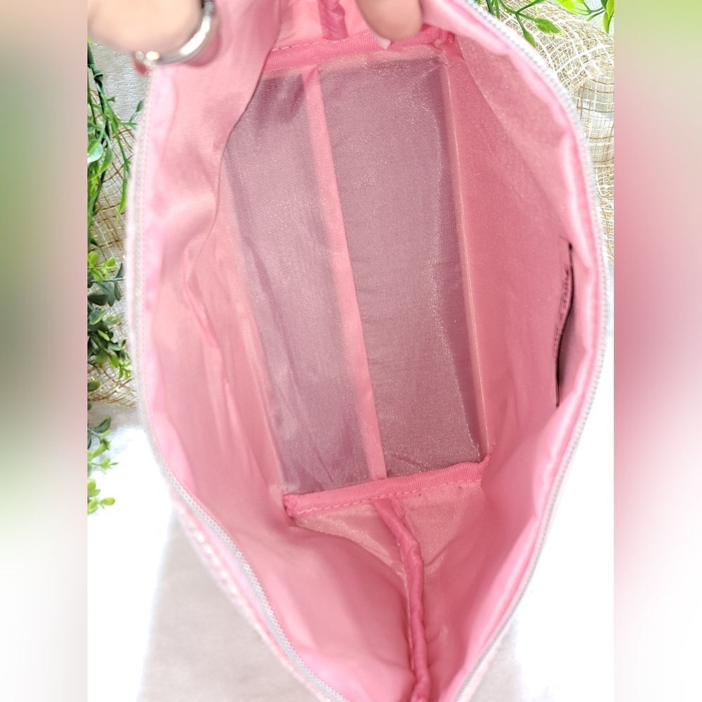 NWT Juicy Couture Travel Accessories Bag - Picture 12 of 13